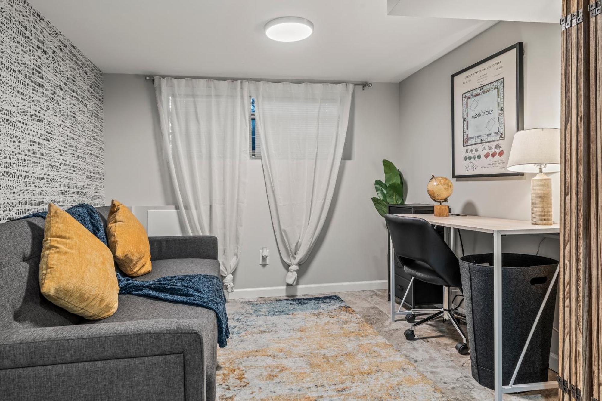 Uptown Gem! A Family Home Free Early Check-In! フィラデルフィア エクステリア 写真